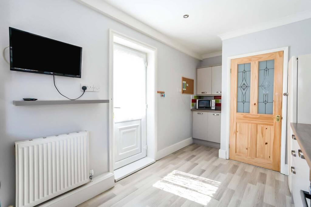 Beautiful 3 Bedroom Home, 10 Minutes Walk To Beach. Κλίθορπς Εξωτερικό φωτογραφία